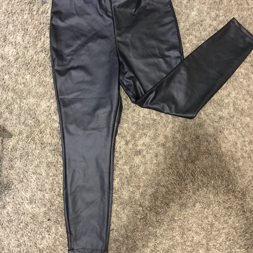 Faux Leather leggings